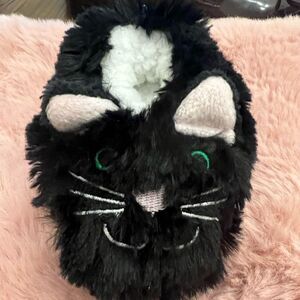 NWT  Cute Baby Snoozies Kitten slippers. Size 0-3mos